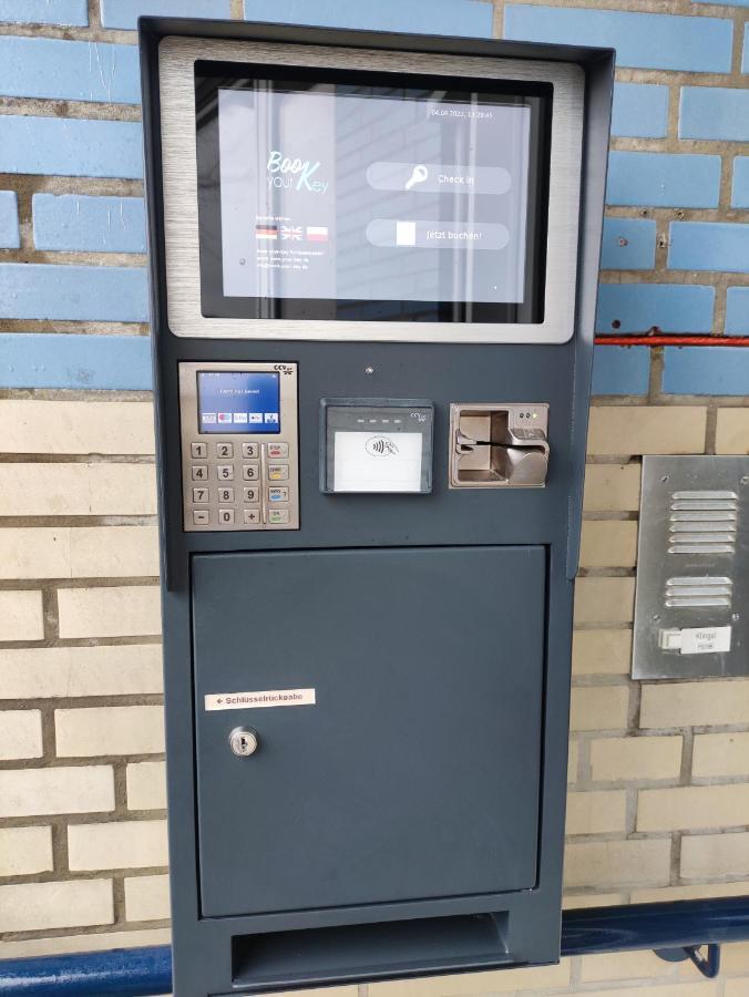 Gaestehaus Am Bahnhof, Self-Check-In فيشتا المظهر الخارجي الصورة
